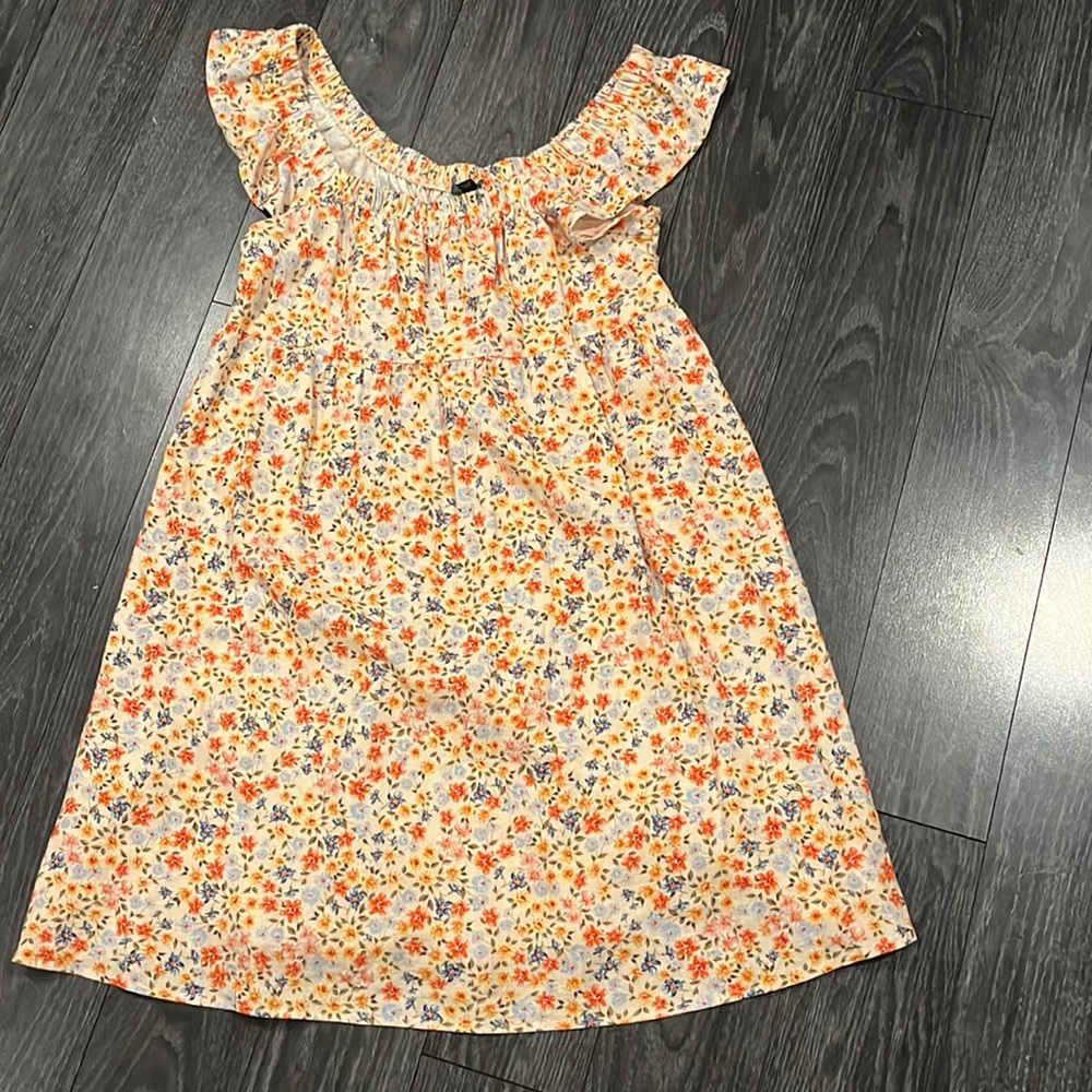 Wild fable floral dress. Size medium.